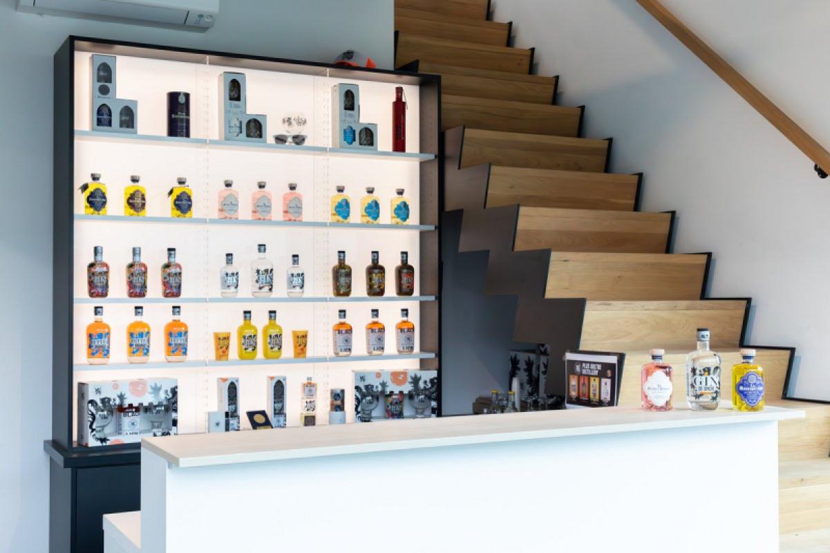 PLUS OULTRE DISTILLERY SRL - Photo 7